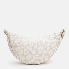 Load image into Gallery viewer, Pop 3L Half Moon Bag Women