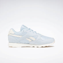 Load image into Gallery viewer, Reebok Ultra Flash Sneakers