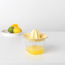 Load image into Gallery viewer, Brabantia Tasty+ Juicer plus Measuring Jug, 0.5L Vanilla Yellow