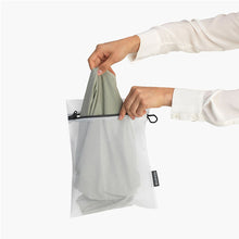 Load image into Gallery viewer, Brabantia Wash Bags, set of 3, in 2 sizes White