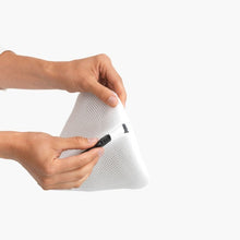 Load image into Gallery viewer, Brabantia Bra Wash Bag White