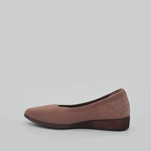 Load image into Gallery viewer, WOMEN'S CLEO SAWDUST