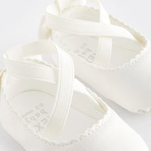 Load image into Gallery viewer, White Ballet Baby Shoes (0-24mths)