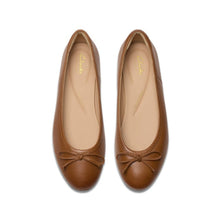 Load image into Gallery viewer, Fawna Lily Tan Leather