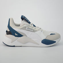 Load image into Gallery viewer, Mercedes AMG-Petronas F1® RS-X Unisex Sneakers