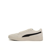 Load image into Gallery viewer, Majesty Sneakers Unisex