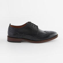 Load image into Gallery viewer, Black Regular Fit Leather Contrast Sole Brogue Shoes