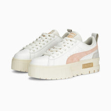 Load image into Gallery viewer, MAYZE THRIFTED SNEAKERS WOMEN