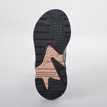Load image into Gallery viewer, RS-X Efekt PRM Sneakers