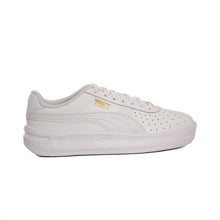 Load image into Gallery viewer, GV Special Sneakers
