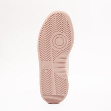 Load image into Gallery viewer, GV Special Sneakers