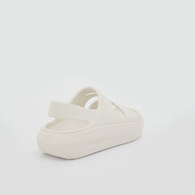 Load image into Gallery viewer, PUMA Flatter Sandals Women