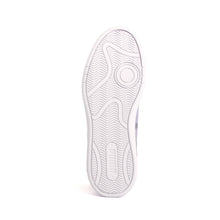 Load image into Gallery viewer, Court Classic Clean Sneakers Youth