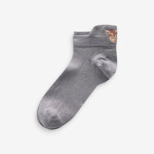 Load image into Gallery viewer, Neutral / Hamish the Highland Cow Embroidered Motif Trainers Socks 4 Pack