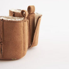 Load image into Gallery viewer, Tan Brown Warm Lined Baby Pull On Boots (0-24mths)
