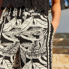 Load image into Gallery viewer, Black Border Print Wide Leg Trousers With Linen