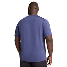 Load image into Gallery viewer, PUMA RUN Mesh Graphic Tee Men