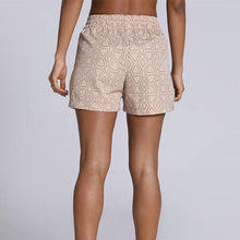 Load image into Gallery viewer, T7 Woven Shorts Women