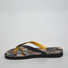 Load image into Gallery viewer, Parati Black/Yellow Men Sandals