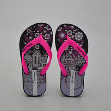 Load image into Gallery viewer, Classic Black/Pink Kids Sandals