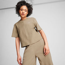 Load image into Gallery viewer, CLASSICS Ribbed Relaxed Tee Women