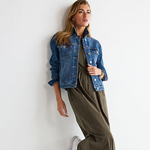 Load image into Gallery viewer, Mid Blue Wash Denim Jacket