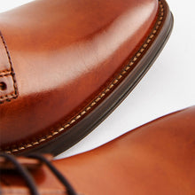 Load image into Gallery viewer, an Brown Regular Fit Leather Contrast Sole Derby Shoes