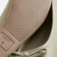 Load image into Gallery viewer, Green Forever Comfort® Round Toe Leather Ballerina Shoes