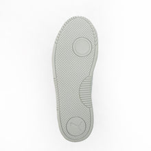Load image into Gallery viewer, PUMA Club 5v5 Sneakers