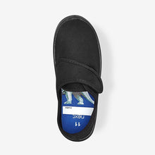 Load image into Gallery viewer, Black Plimsolls (Older Boys)