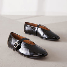 Load image into Gallery viewer, Black Standard/Wide Fit Signature Leather Mary Jane Shoes