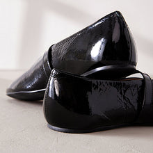 Load image into Gallery viewer, Black Standard/Wide Fit Signature Leather Mary Jane Shoes