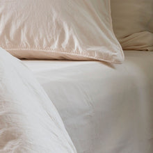 Load image into Gallery viewer, SOUFFLE LIT VANILLE