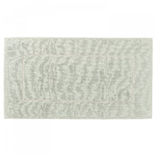 Load image into Gallery viewer, Le drap de bain Pampa II en coloris jade