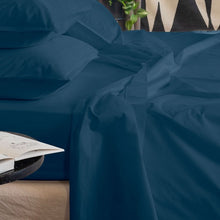 Load image into Gallery viewer, Le drap de lit Neo en coloris bleu prusse