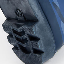 Load image into Gallery viewer, Navy Camouflage Rubber Wellies (Older Boys)