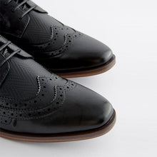 Load image into Gallery viewer, Black Texture Detail Double Wing Brogue Shoes