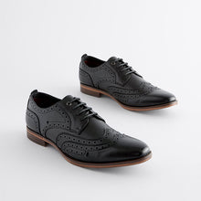 Load image into Gallery viewer, Black Texture Detail Double Wing Brogue Shoes