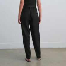 Load image into Gallery viewer, Black Elasticated Waist Barrel Leg Trousers