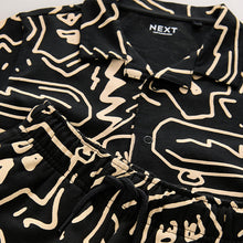Load image into Gallery viewer, Black/White 100% Cotton Printed Jersey Shirt And Shorts Set (4-10yrs)