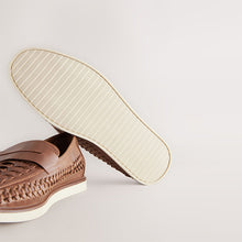 Load image into Gallery viewer, Tan Brown Weave Loafers