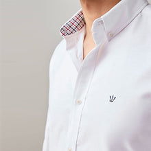 Load image into Gallery viewer, White Stretch Oxford Long Sleeve Shirt