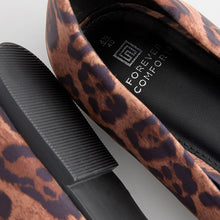 Load image into Gallery viewer, Leopard Forever Comfort® Point Jewel Ballerina Shoes