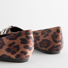 Load image into Gallery viewer, Leopard Forever Comfort® Point Jewel Ballerina Shoes