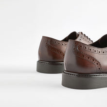 Load image into Gallery viewer, Brown Standard Fit Leather Derby Brogues