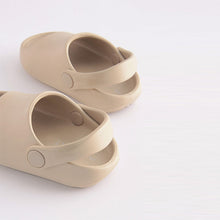 Load image into Gallery viewer, Stone Chunky Sliders (Younger Kids)