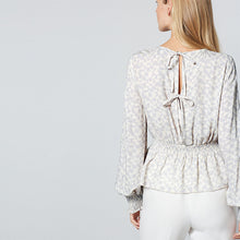 Load image into Gallery viewer, Grey Geo Print Long Sleeve Waisted Top