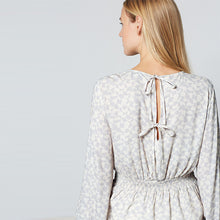 Load image into Gallery viewer, Grey Geo Print Long Sleeve Waisted Top