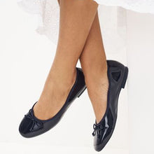 Load image into Gallery viewer, Navy Blue Forever Comfort® Ballerinas Shoes