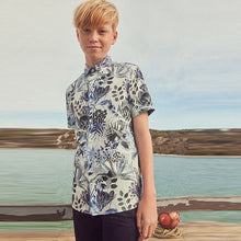 Load image into Gallery viewer, Blue Short Sleeve Printed Signature Shirt (3-12yrs)